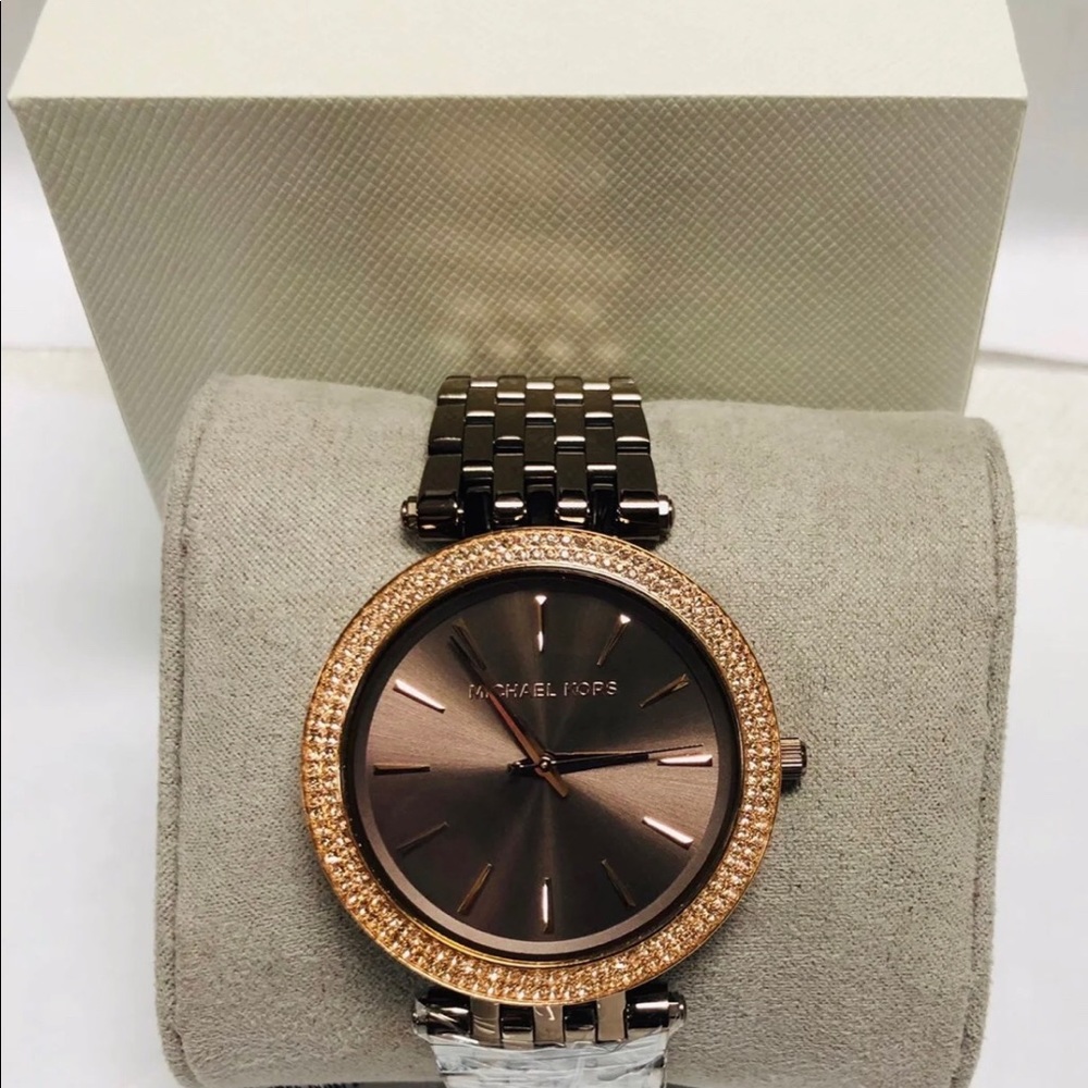 MK WATCH - Picture 2 of 3